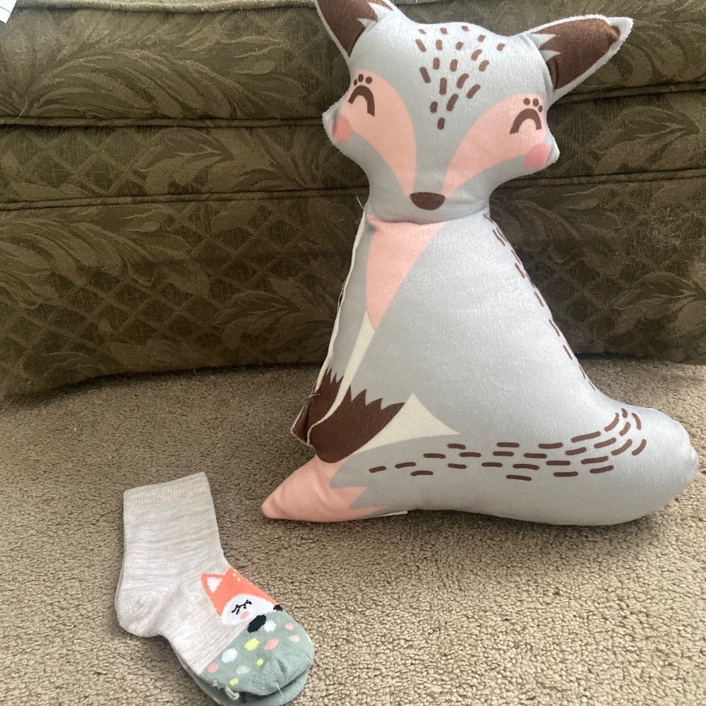 Studied Fox from Luna and a toddler pair for matching Socks!